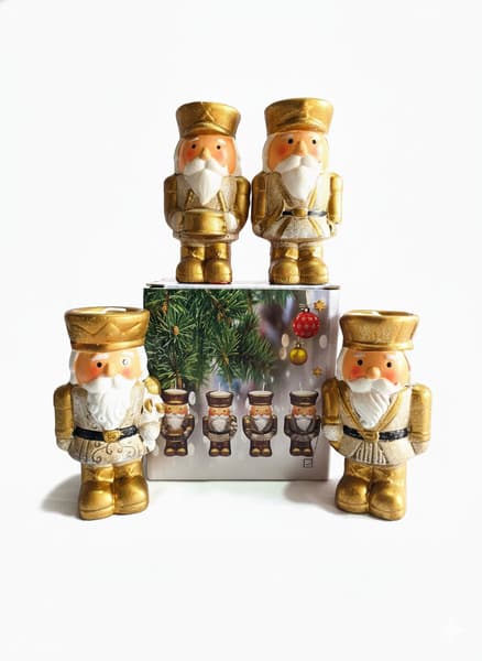 נר מפצח אגוזים זהב