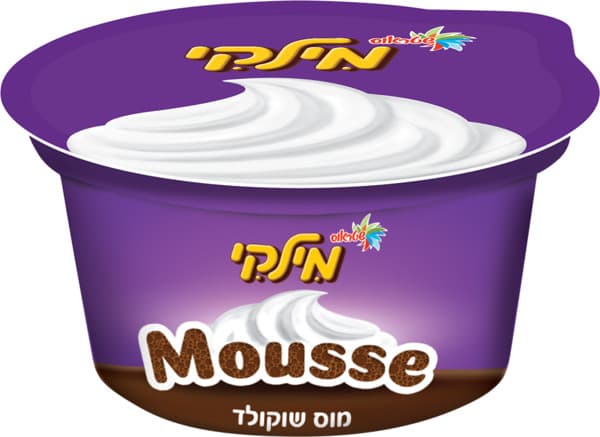 Десерт Milky с шоколадным муссом и взбитыми сливками
